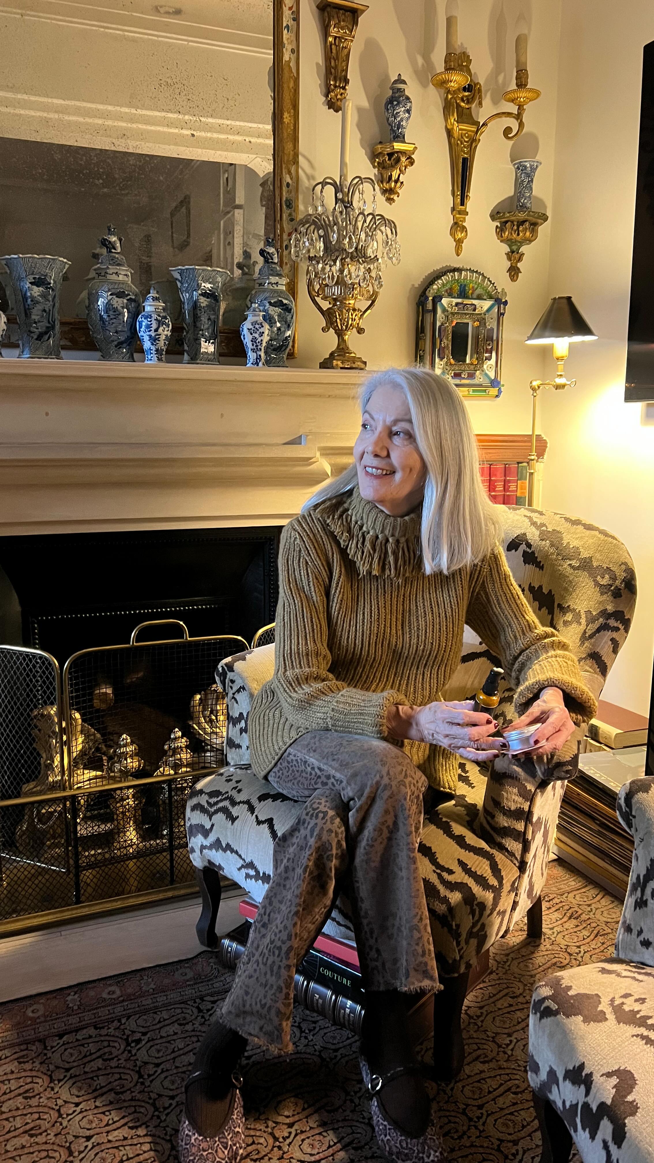 TU SUEÑO ES Mi SUEÑO.
Me hace ilusión pensar que desde esta ventana abierta a todo aquello que me gusta, que me ayuda a vivir, a disfrutar de la belleza que me encuentro en mi camino y que os comparto encantada , haya también un hueco para los grandes sueños que empiezan siendo pequeños y tienen la capacidad y la magia de crecer y de sorprendernos convirtiéndose en realidad.
Hoy @louesenciamediterranea de @lourdes.iniesta sueña conmigo y espero que su descubrimiento os parezca atractivo y muy interesante!!
#tusueñoesmisueño #descubreconcaminovilla #brandambassador #silvermodel #speaker .