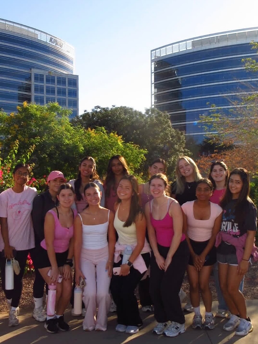 @asu.phisigmarho: Last semester, some of our Alpha Lambda chapter members participated in the American Cancer Society Making Strides Against Breast Cancer walk in Phoenix! It was a wonderful opportunity to come together as a chapter and community to support a cause that affects so many women.
#PhiSigmaRho #ServicewithSigmand