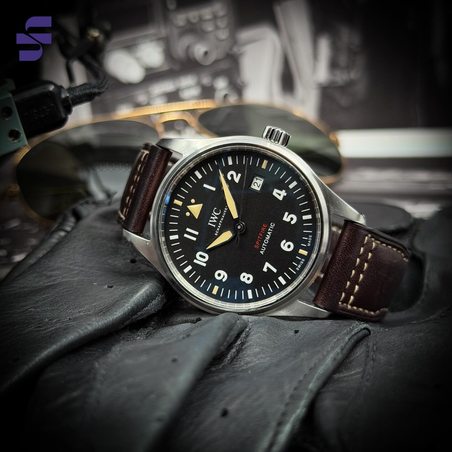 AVAILABLE - Born from aviation, refined for everyday wear.
The IWC Spitfire IW326801—clarity, restraint, and history on the wrist.