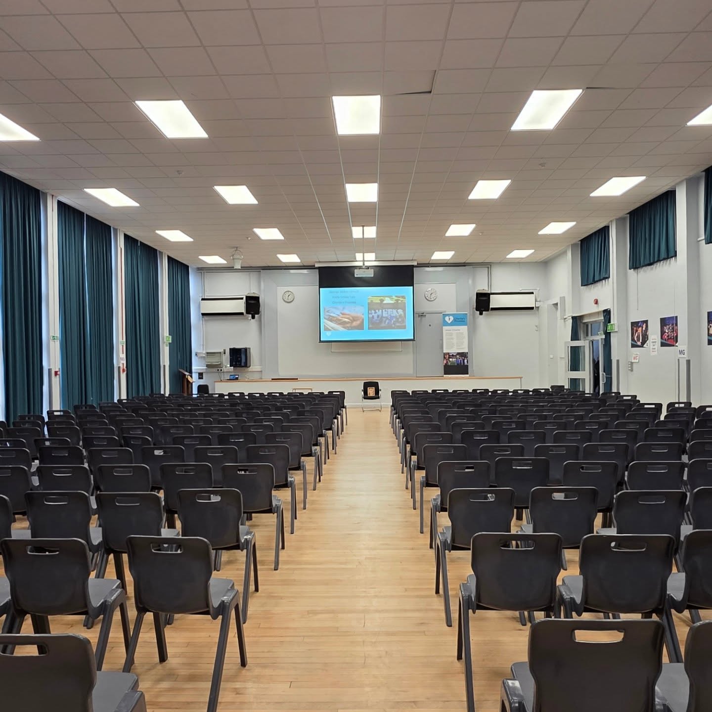 Today’s talks took me first to Crawley, where I had the privilege of speaking with a number of inspiring young people at @russellmartinacademy.
This afternoon, I was delighted to meet dedicated teachers and the outstanding Year 11 students at George Abbot School in Guildford.
I am extremely grateful to have been invited to another Guildford school, thank you for the warm welcome.
Please remember that knife carrying can be reported 100% anonymously via @fearlessuk or by calling 0800 555 111.
Always loved, always missed. Cheeks 🩵
#StopKnifeCrime #Education #StrongerTogether