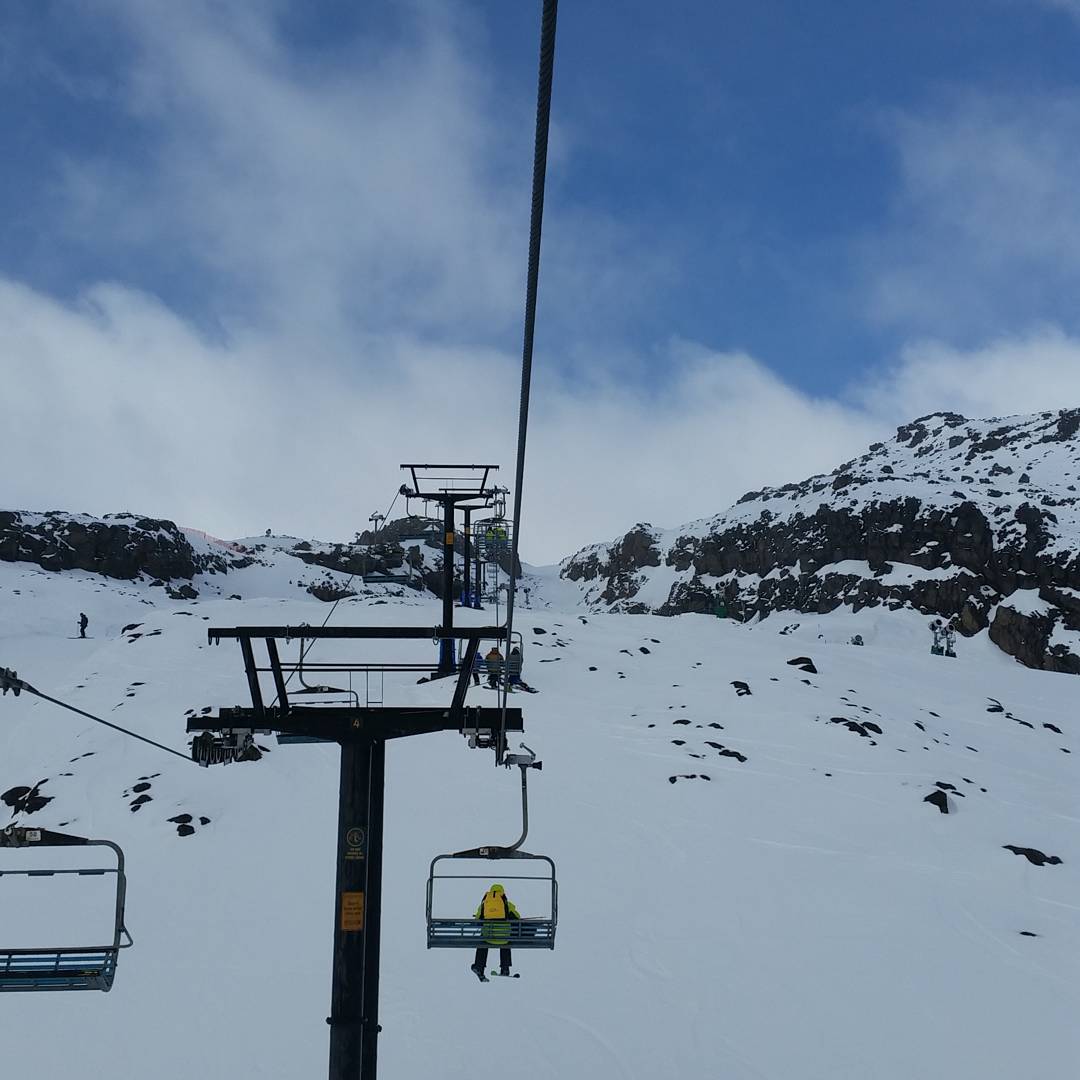 The cloud is clearing :-D now it looks like the perfect day to race.
#skiing
#skifit
#snowfit
#snowboarding
#mtruapehu
#skiracing
#skirace
#snowfitness
#fitness