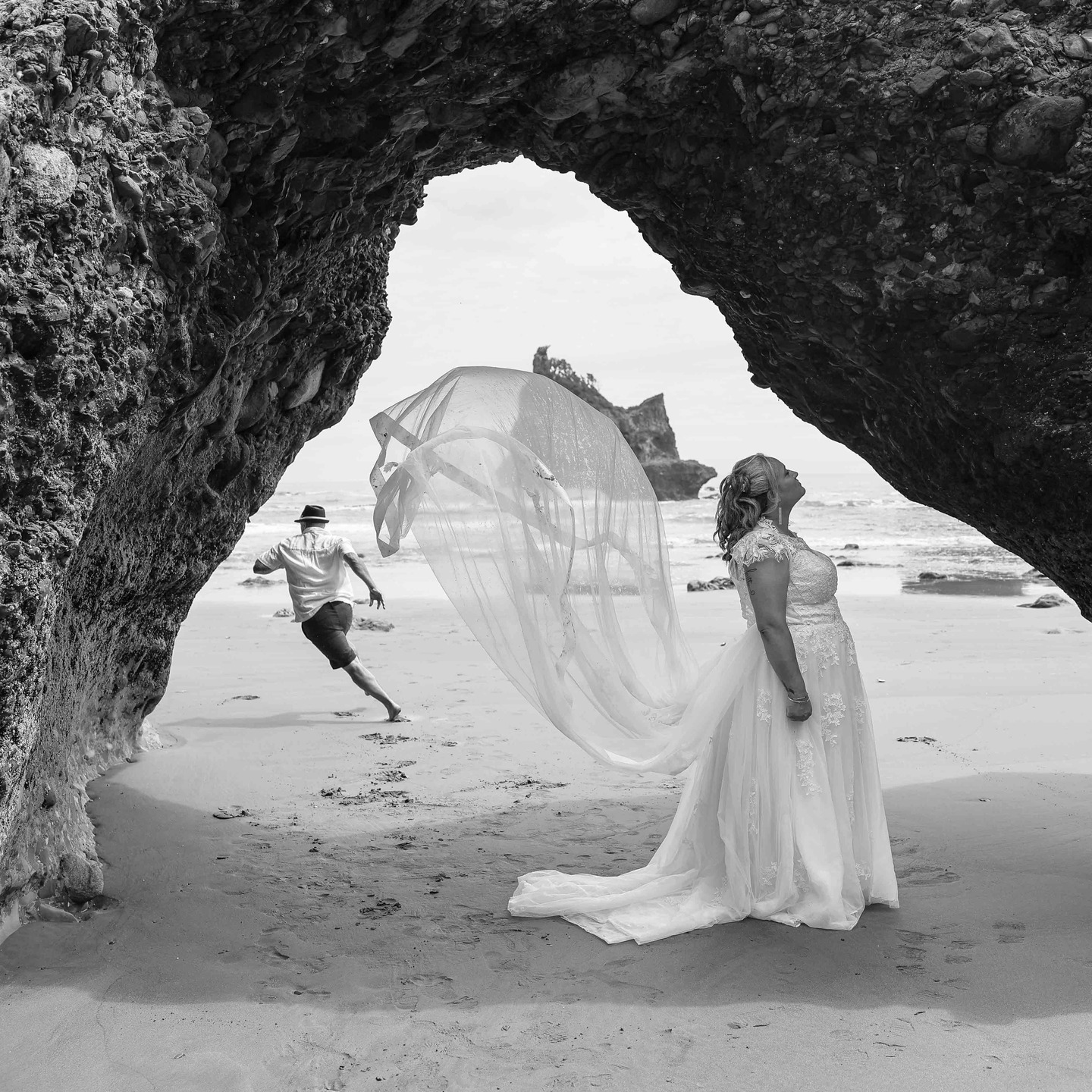 Floaty veils are a thing, and the photos of them seldom show the behind-the-scenes work to get them that way. This gorgeous couple eloped a few days ago. He was the official veil-floater in the photos and in this one, he didn't run out of the frame quite in time. Makes it even better, I reckon! More photos of this beautiful elopement on our website. Happy Valentine's Day!