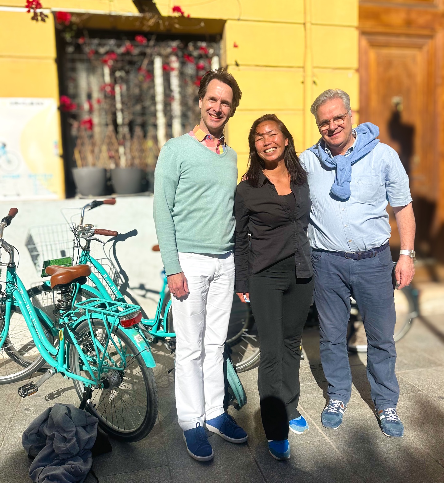 Marco and Franklin discovered our beautiful little city while stopping here on a cruise 🚢.
And wow… what a joy it was to explore Valencia with these two legends!
Together we biked past historic highlights, cruised through the famous Turia Park 🌴🚲 and of course admired the stunning modern City of Arts & Sciences.
Marco says:
“Together with June, we enjoyed an amazing bike tour through the beautiful city of Valencia. We saw impressive squares and buildings from every era of the city’s history, from Roman times, through the Renaissance, all the way to the present day. What made it extra special were the background stories and little anecdotes you only hear from locals. Thank you, June, for such a wonderful day. You even arranged perfect sunny weather… in January! ☀️”
Would you like to explore Valencia in a relaxed way too in small groups or on a private tour with us?
We’re just about to reach 450 reviews, and honestly… we couldn’t have done this without you.Our dream has come true thanks to all the incredible, kind people we’ve met over the years. Thinking about all our guests fills us with gratitude and reminds us exactly why we do this. 🤍
Come to Valencia… the most charming and vibrant city in Spain.
And come experience it with us at Get Involved Valencia! 🧡
.
.
#valencia #getinvolvedvalencia #visitvalencia #travelagency #valenciaespaña
