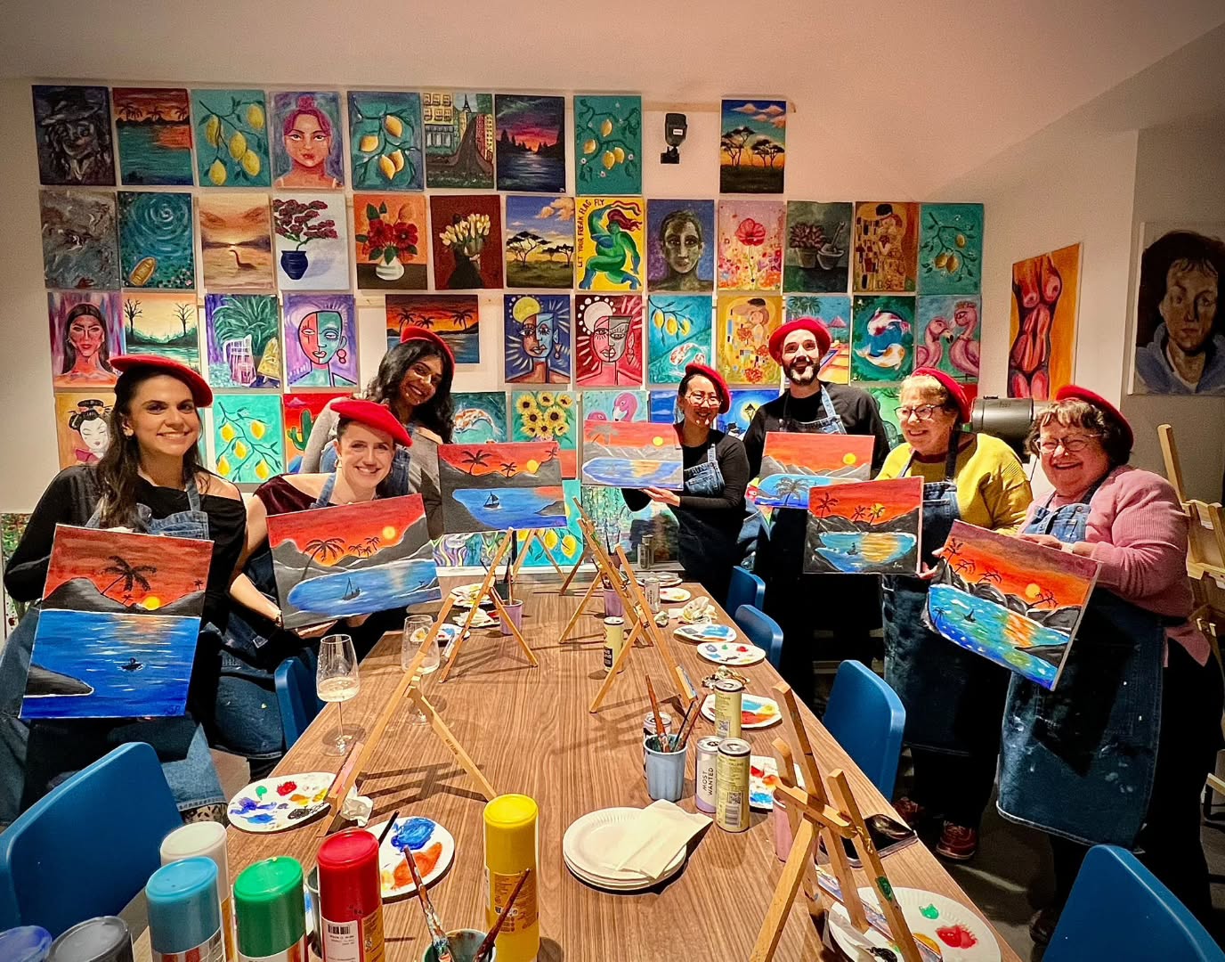 Such a fun sip and paint class in Art Play Chelsea 🎨
Thanks for the class @rosphoto27
#chelseakingsroad #artplay
#artplaylondon #artbar #sipandpaintlondon