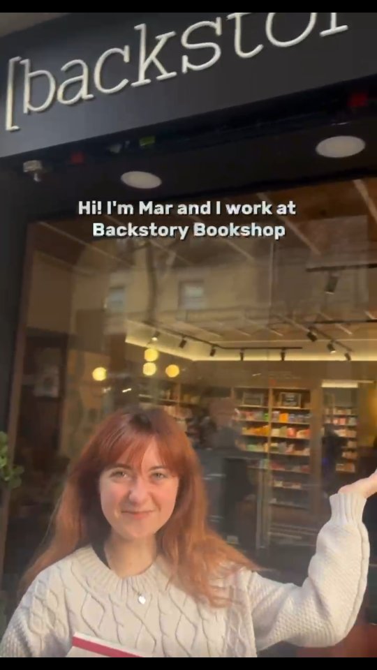 We take books seriously here! Come and find your next favourite 💕 #backstorybookshop #bookrecommendations #meettheteam #barcelonabookshop #englishbooks