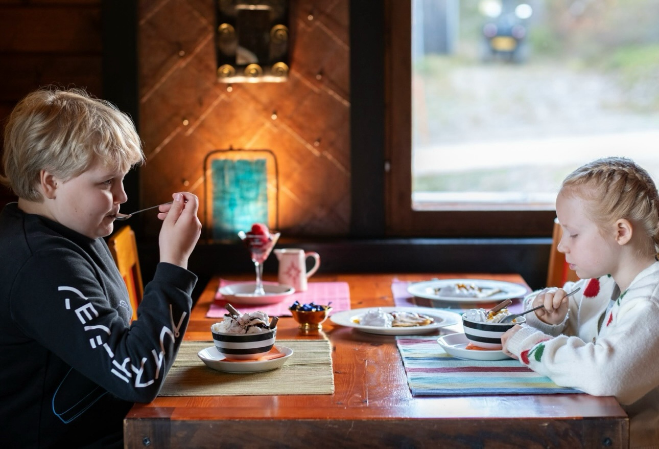 Hyvää Ystävänpäivää❤️Happy Valentine
#ravintolakammari #discovermuonio #olos #kammari30vuotta #goodvibes