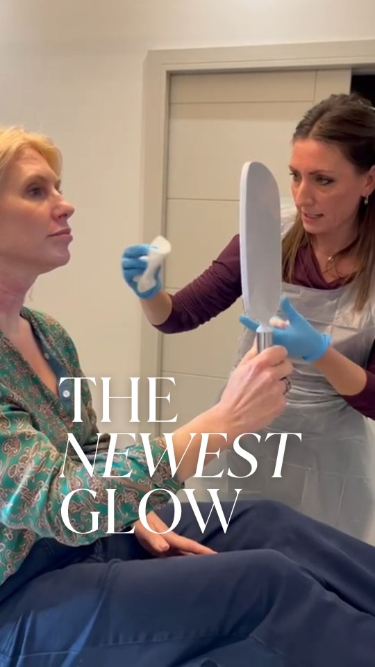 Meet NEWEST - the powerhouse injectable designed for those who want more than just hydration.
While traditional boosters focus on moisture, NEWEST is a hybrid of Polynucleotides and Hyaluronic Acid.
Why it’s a game-changer ➡️
Polynucleotides: Act as "biological primers" to repair skin at a cellular level and boost collagen.
Hyaluronic Acid: Provides that instant plump, dewy glow we all love.
Think of it as a workout and a drink of water for your skin, all in one💧
To celebrate the launch, we are offering 25% OFF all NEWEST treatments throughout the whole of February with Nurse Amy.
To read MORE about NEWEST, follow the link in our bio ✨️
#hydration #polynucleotidetreatment #necktreatment #newest