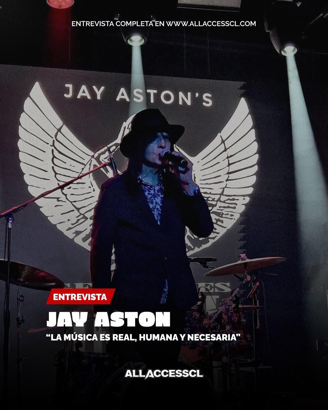 En All AccessCL conversamos con Jay Aston, cofundador y voz emblemática de Gene Loves Jezebel, figura esencial del rock gótico y el post-punk británico. Con honestidad y convicción, el artista reflexiona sobre su presente creativo junto a Pete Rizzo, su relación intacta con la composición y el rol emocional que la música sigue cumpliendo en su vida.
Activo en formato trío y con nuevas presentaciones en el horizonte, Aston reafirma una premisa que ha marcado toda su trayectoria: crear desde la verdad, con intensidad y sin concesiones. Entre el legado de su obra, la conexión con nuevas generaciones y el impulso permanente por escribir canciones, el músico proyecta un presente tan vital como su historia.
Una conversación que revela a un creador fiel a su identidad y comprometido con la emoción como motor artístico.
📝 Lee la entrevista completa en www.allaccesscl.com