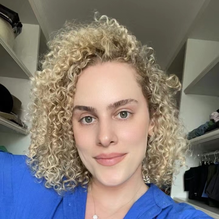 Cutie blond, feedback from my client. Always gentle with my pretty curls #hairdresser #sofia #pmu