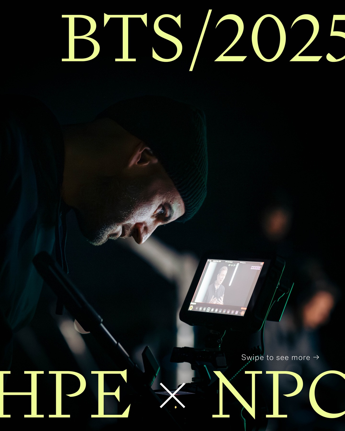 Interne Produktionen sind ein Gradmesser.
Für Vertrauen. Für Haltung. Für Mut.
@hpe hat sich genau dafür entschieden. Großes Studio. Neue Agentur. Neues Setup.
Vier Filme. Je zwölf Minuten.
Nicht für Reichweite. Für Wirkung nach innen.
Das Leitmotiv: We dare. Nicht als Claim. Als Haltung.
Der Mut, Aufwand zuzulassen.
Der Mut, intern groß zu denken.
Der Mut, einer neuen Agentur Verantwortung zu übertragen.
Für uns ein Projekt ganz nach unserem Geschmack.
Kein reiner Content-Job, sondern Club-Arbeit.
Brand und Content permanent im Sparring.
So entsteht Arbeit mit Substanz.
So entsteht Identifikation.
So arbeitet der No Pants Club...
📷 @barbarahibler.fotografie
@nk.film.production @nils.krebs @wiebketamm @juliabuerckel @ines.klge @marcusevans.film @sconnections @alextaylorfactory @melanie_sharmin @barbarahibler.fotografie @der_tschi @hpe @cornelius_junior @florianleidenberger @annemievictoria