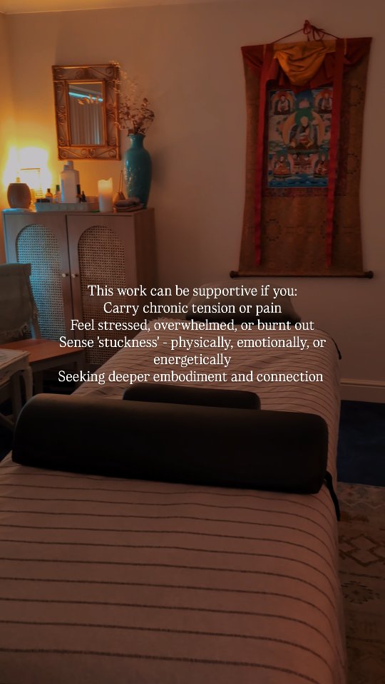 M A S S A G E ~ 💫 Through grounded, trauma-aware touch, breath awareness, and deep listening, I work with areas where tension, emotion, or energy feels stuck or held.
As the body begins to feel safe, energy can start to move, soften, and reorganise, often bringing a sense of relief, warmth, spaciousness or deep rest.
Get in touch for locals & cspace discounts.
Ommmmmmmm
Peace peace peace
🙏🏽🪷
#massage #massagenewquay #selfcare #compassion
#traumaaware