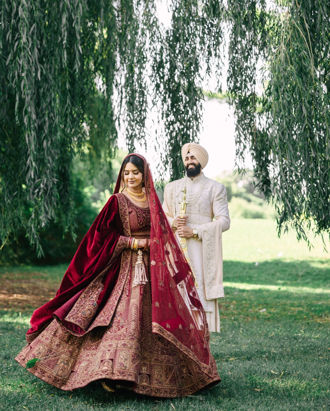 H & T, surrounded by the people who’ve loved them the longest.
Soft moments, beautiful traditions, and a ceremony that felt peaceful from start to finish.
Pure class in every detail.
…..
@yellowponyproductions
@groomsdaysherwani @choiceludhiana @areebakhann @singhmeup @riccodecor @hennabysufia @banijewellers @kbjbrampton
…..
#punjabiweddings #sikhwedding #torontoweddingphotographer #luxuryweddings indianwedding
…..
Sikh wedding, Anand Karaj, Punjabi wedding, Sikh bride, Sikh groom, Indian wedding, South Asian wedding, Toronto wedding photographer, GTA wedding photographer, Sikh wedding photographer, Punjabi wedding photographer, wedding photography, bridal portraits, red bridal lehenga, bridal dupatta, bridal jewelry, gurudwara wedding, laavan, family wedding moments, luxury wedding photography