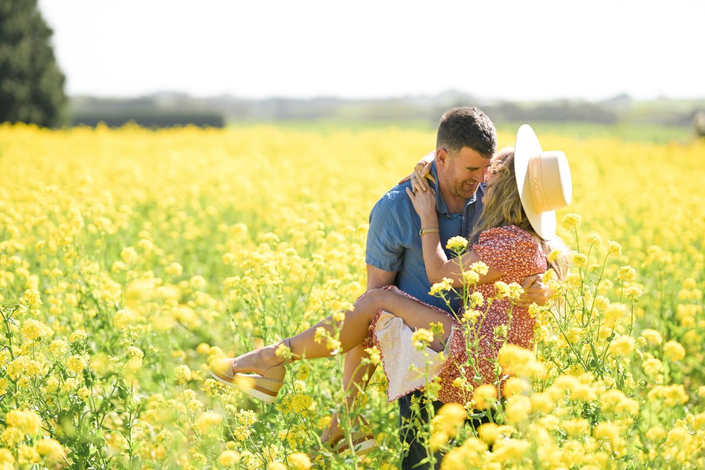 Happy Valentines Day ❤️❤️❤️
It took me 34 years to meet the man of my dreams and to all the single ladies keep believing that your soulmate is waiting for you 😘