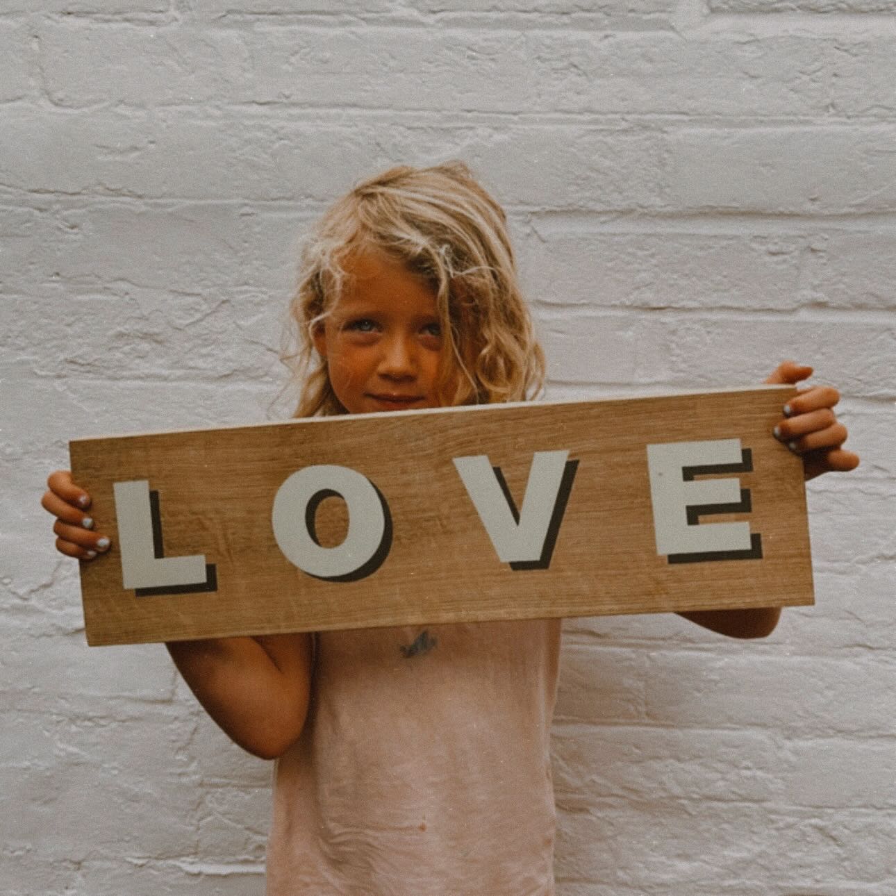 ❤️ Community over Competition ❤️
I recently deleted my personal Instagram — mainly because I realised some (most) people would watch & judge online but wouldn’t stop to say hi to me in real life, enjoying the failures and ignoring the wins.
But here on tabs&nut, it feels completely different.
This space is filled with genuine creators, small businesses, friends, and loyal clients… and honestly, it’s so lovely 🫶
So let’s spread that love this valentines ✨
👇 TAG as many creators, independent businesses, and artists as you can in the comments including yourself and tell us what you/they do so we can all discover someone new to support and connect with ❤️ there are so many wonderful people out there let us find them ❤️ happy Valentine’s Day!
Let’s build each other up, not scroll past each other ❤️
.
.
.
.
#SupportCreatives #SmallBusinessLove #customsigns #CommunityOverCompetition #love