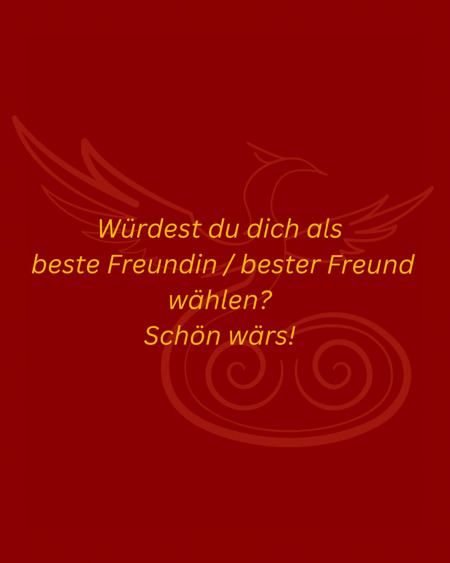 Zum Glück bin ich ich!
🙅♀️Viele mögen sich selbst nicht.
💩Behandeln sich wie den letzten Dreck.
🪞Kritisieren sich tagtäglich.
🏃🏽Ich glaube, wenn sie die Möglichkeit hätten, würden sie vor sich selbst davonlaufen.
Würdest du dich als beste Freundin / bester Freund wählen?
Und wenn ja – gehst du mit dir auch so liebevoll um wie mit deinen besten Freunden?
💜Schön wär’s. Und ich wünsche es dir von Herzen.
Du bist nämlich die Person, mit der du die meiste Zeit verbringst.
Die Beziehung zu dir selbst
soll und darf die glücklichste sein. 💛
Unser Thema diesen Mittwochabend, 20:00–21:30 Uhr:
Online-Kursreihe Gesunde Beziehungen.
Ich freue mich 😍
Ich bin gerne ich. ✨