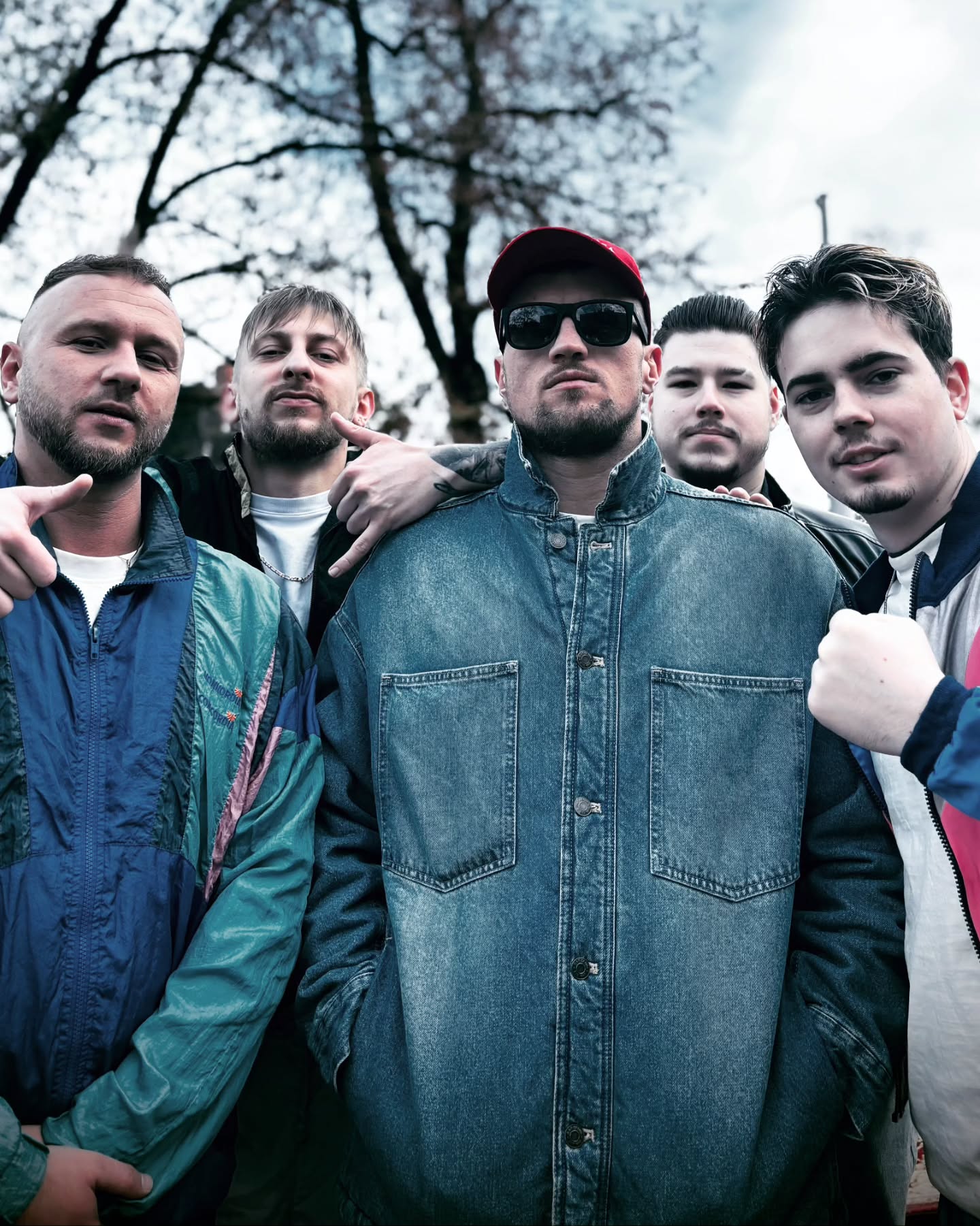 AVEDISCO PONAD WSZYSTKO 🕺🪩😁
Kilka ujęć z klipu 😎🔥
📽@nicestory.co
🎤@qfel92
🎤@dresybordo
🎤@p.smartella
🎤@mikolaj_cwiertniak
#AVE #disco #musicclip #Szczecin #passion