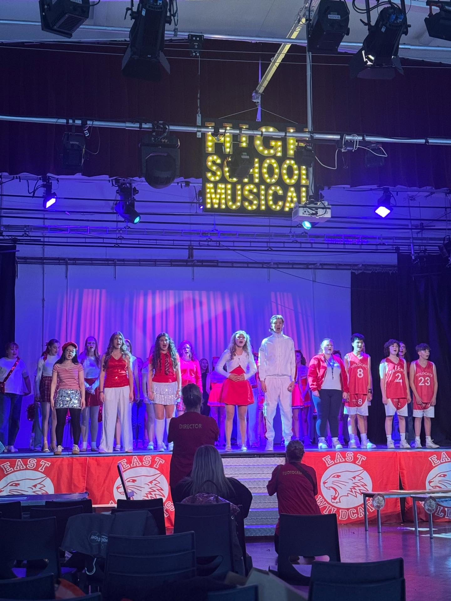 Join us for our amazing production of High School Musical this week 🌟 🎶 🏀 🎭
https://www.ticketsource.com/caerleon-comprehensive-school