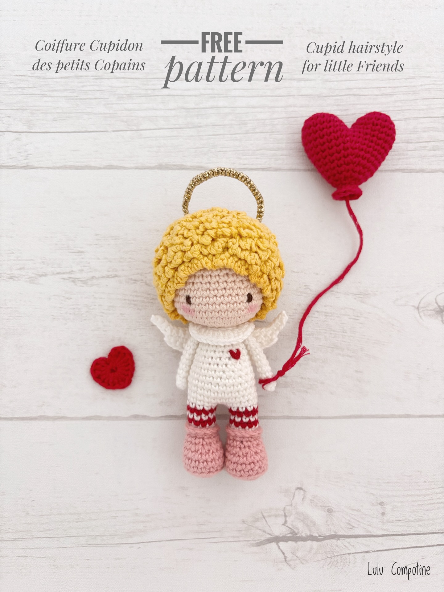 👼🏻 Le petit Copain Cupidon de la Saint-Valentin !
♥️ Celui que vous attendez avec impatience !
♥️ Celui que j’ai eu envie de crocheter sur un coup de tête (cœur) la semaine dernière !
♥️ Celui qui ne me quitte plus tant je le trouve trop chou !
♥️ Celui que j’avais envie de vous partager pour vous remercier !
✔️ À crocheter sur la base d’un modèle des Copains de la forêt disponible en boutique en ligne
✔️ Faites défiler les photos pour découvrir le tutoriel de sa coiffure, ses ailes et les cœurs !
Je sais que j’ai pris un peu de temps car je l’ai imaginé en plein cœur de mes vacances et qu’il vous prendra aussi du temps car ses petites frisettes demandent beaucoup de patience mais j’espère que vous pourrez encore le réaliser pour le jour J ♥️ ou simplement pour vous tenir compagnie et veiller sur vous…
#saintvalentinesday #freepattern #tutocrochet #saintvalentin❤️ #cupidon