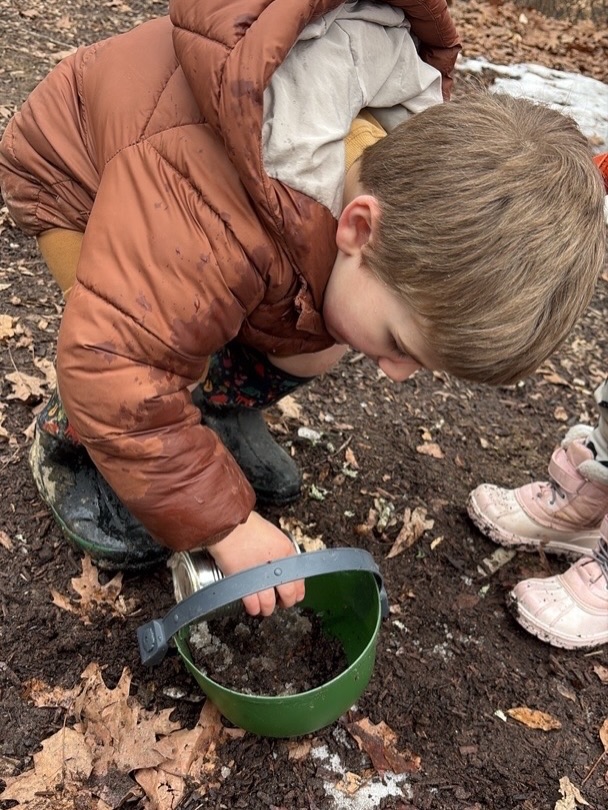 In the Reggio Emilia philosophy, the environment is considered the third teacher and nature is one of the most powerful classrooms of all.
Our children explore the outdoors year-round, even in the colder months, because meaningful learning doesnât pause with the weather.âď¸
As children dig into the earth, scoop soil, and follow their own curiosities, they are building theories, testing ideas, and developing a relationship with the natural world. These experiences nurture independence, resilience, and a deep respect for their environment.
With the right clothing and plenty of time, the outdoors becomes a place of wonder in every season.đ
#letthemgetdirty #playoutsideeveryday #reggioinspired #preschool #huntersvillenc