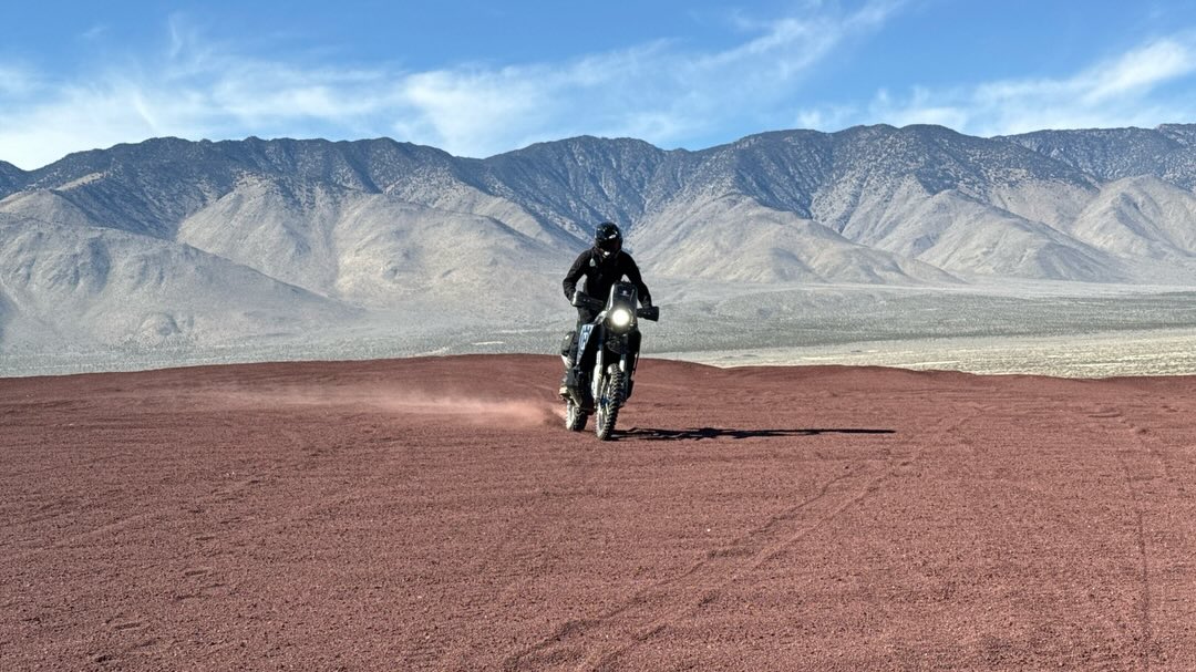 Customer Bike in the Wild!
Ripping through Cactus Flats in Death Valley on our Custom built #Norden901 with @aurora.rally tower & complete custom carbon fairing kit!
@wp_suspension Pro Suspension
@dubyausa built wheels
@rottweilerperformance Intake & @dynojetresearch PC6 with custom race map by RWP
#MJRbuilt