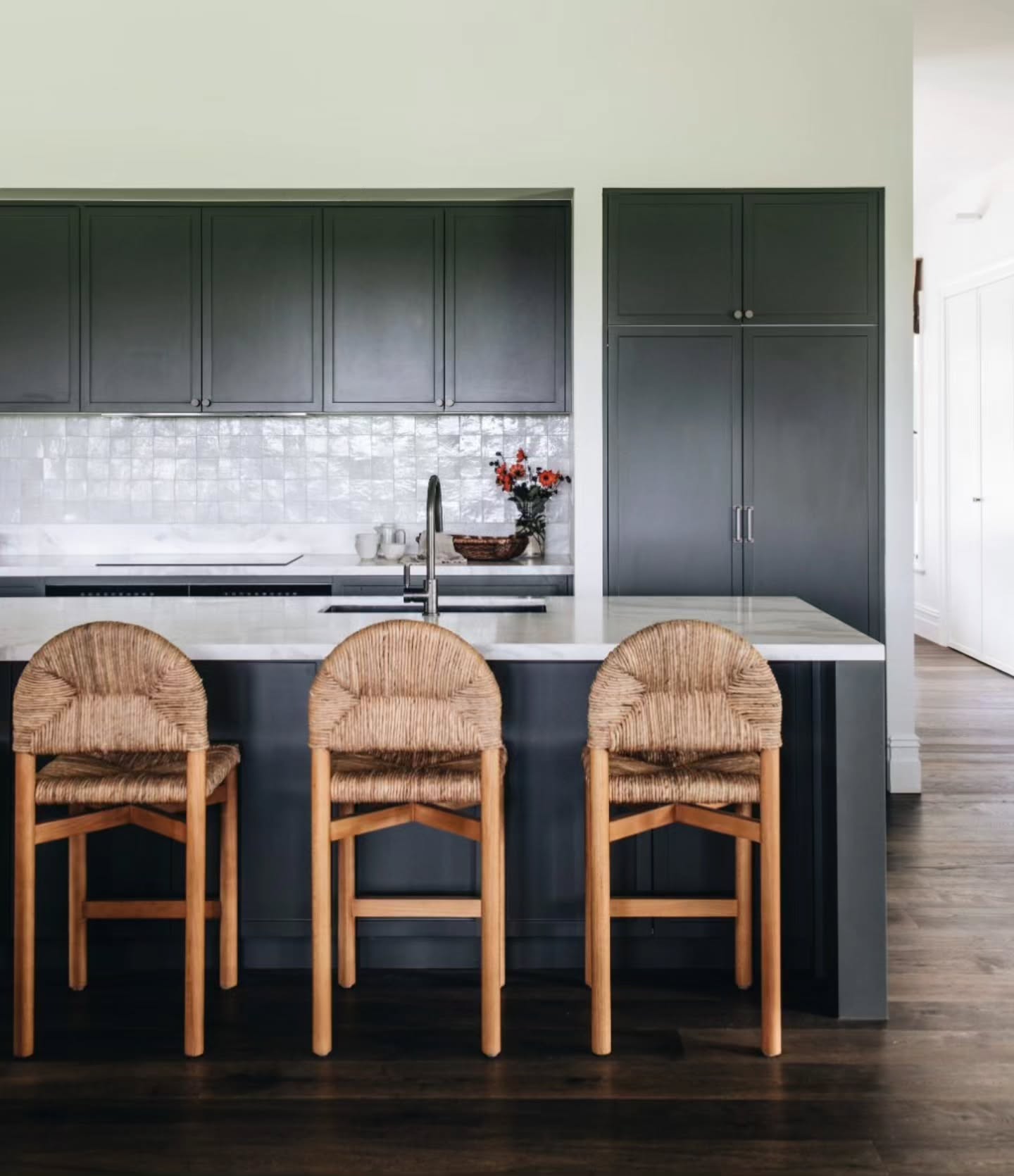 Robertson Farmhouse 🤍🌾
Over 400m² of custom timber flooring delivered to bring this modern country home to life.
From the dark, statement boards flowing through the hallway and kitchen…To the warmth underfoot in the living zone beside that handcrafted stone fireplace…
Every space was designed to feel grounded, natural and timeless.
The deep-toned timber contrasts beautifully against the crisp white walls, shaker cabinetry and rural surrounds — creating that perfect balance of farmhouse charm and refined luxury.
.
📍Robertson
▫️Flooring @imperialflooringaustralia
▫️Install Method: Direct Glue Down
▫️Builder @lifehomebuilders
www.imperialflooringaustralia.com.au
📱 1300 676 176
📧 info@imperialflooringaustralia.com.au
📍 HQ + Showroom: 1 Kennedy Ave, Yallah
📍 Distribution Centres: Sydney | Wollongong | Melbourne