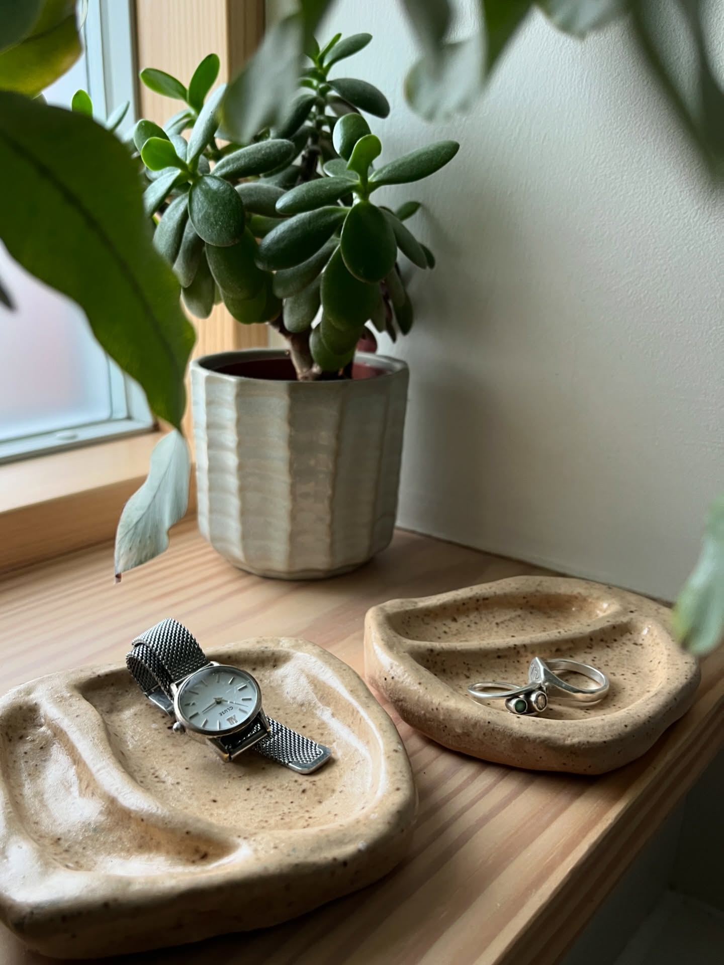 A little Split Trinket Dish and Votive Candle Set love today - thinking of getting a preorder list together for them before their official upload to the site. What we thinking?
Amongst all the fun we’re having at our recent pottery workshops (thankful for all the love you’ve shown them - new dates are on their way soon 🥂), we’ve been working on new products and tweaking a few new favourites in the growing collection.
Our new trinket dishes and votive sets were favourites over Christmas (and well into the new year 🥂) and combine the two ways we produce our ceramics: hand-building and slip-casting. We’re big fans of the contrasting experimental wabi-sabi vs. more precision, sitting side by side in the same collection, which will be intrinsic to our future collections too.
The beige speckle has also been a big hit with the trinket dishes as have the treat-size candles, so we’ll hopefully have a few of these ready to post out this Spring 💐
#newproducts #ceramics #smallbusiness