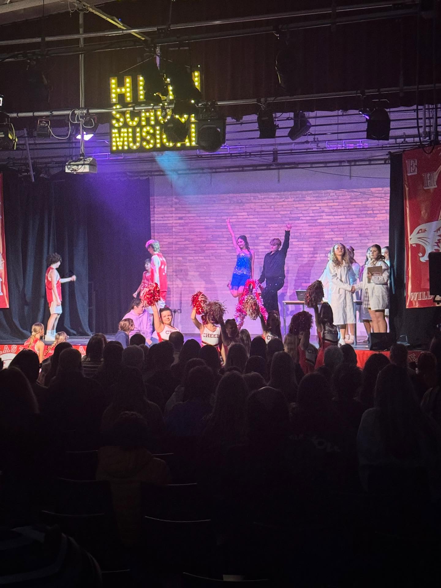 Another incredible performance this evening!
One last chance to watch the show tomorrow evening ⬇️
https://www.ticketsource.com/booking/venueplan/kjndwebzrrpb
Merchandise & refreshments on sale before the show and during the interval!