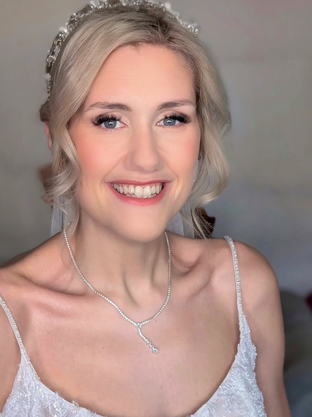 Ellie!
What a gorgeous morning on Saturday with Ellie and her Bridal party. It was an early start but such a fun morning, with some incredible pastries, always the way to my heart 😅
The rest of the day looked amazing if @livigeephotographyy photos are anything to go by! It was lovely to meet you!!
#HairAndMakeupArtist #bridalinspiration #WeddingReady #bridetobe #bridalhairandmakeup