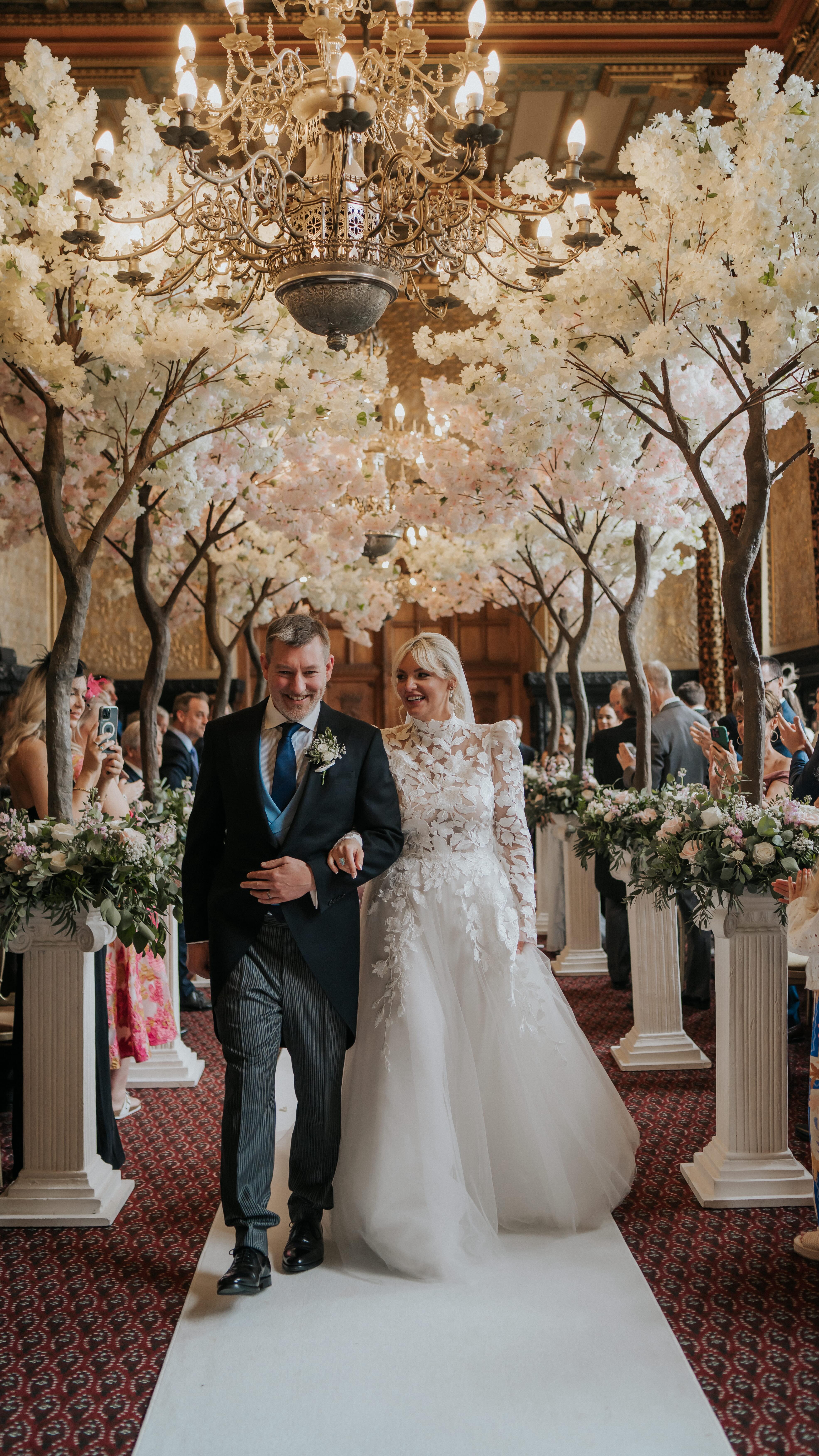 Brides & Grooms to be, save this for later!
Not sure how your wedding day should actually flow? A clear, well-paced timeline takes the pressure off - no rushing, no stress, just a day that feels smooth and relaxed.
It gives space for the moments that matter, keeps everything running quietly behind the scenes, and gives your suppliers what they need to do their best work.
Having a wedding planner isn’t just about logistics; it’s about guidance, support, and someone who can turn your ideas into a day that really reflects you. Together, we’ll create a plan that fits your venue, your vision, and your vibe.
If this feels like what you’ve been looking for, let’s chat. I’d love to help bring it all together 🤍
Cover photo: @hollyroseweddings
Planner: @victoriastorahweddings
Venue: @carltontowersweddings
….
#weddingplanneruk #weddingplanneryorkshire #weddingtimeline #weddingplanningadvice #bride2027