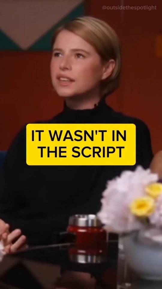 Jessie Buckley on improvising THAT scream in her Oscar-nominated performance in Chloe Zhao's 'Hamnet' 🎭
Is this the most talked about awards season performance? Crazy how this scene wasn’t even scripted 🤯
Did you know this scene was improvised?
#JessieBuckley #Hamnet #Oscars #OscarNominated #AwardsSeason