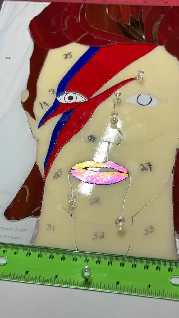 Flash back Thursday! I don’t own a ring saw. What to see how I did it? If so, comment and I’ll make a video tutorial.
#flashback #stainedglass #sidequestcurios #Glass #davidbowie #glass #cutting #glasscutting