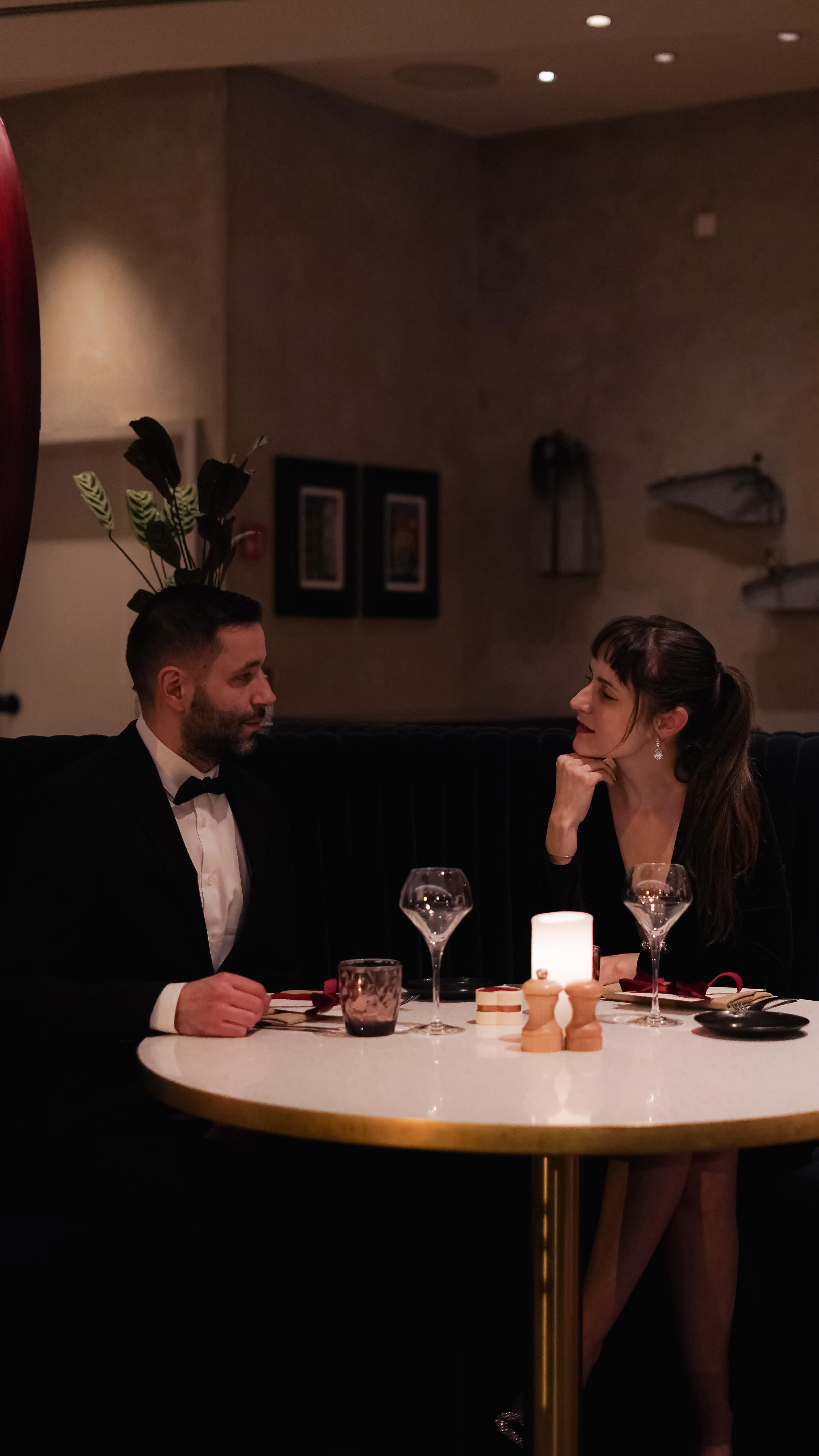 #AD - What if Valentine’s Day became a pause, rather than a plan? 😇💌
A place that wraps around you, without excess with details that feel considered, never staged.
At @sofitelbrusselseurope , Valentine’s unfolds as a refined urban escape, where gastronomy takes
center stage. ❤️
On February 13th and 14th, couples are invited to experience an exclusive three-course menu
imagined by Fabrice Pantera, built around seasonal flavours and quiet elegance at @the1040restaurant .
The evening ends on a high note with a signature dessert created in collaboration by renowned pastry
chef Julien Othomene, a final touch that stays with you long after the last bite. 😋
Each table is also offered a box of Neuhaus chocolates, with a playful surprise hidden inside for a lucky few. 😍
Beyond the table, the experience continues effortlessly: a night in an elegant suite and a morning that
makes you want to stay. 🍳☕️🧇🥞
That rare feeling of being exactly where you’re meant to be.
You can book your stay ( or just your
dinner ) here 👉🏼: https://bit.ly/3NTIAa1
#SofitelBrusselsEurope #ValentinesDay
#publicité #romanticgetaway Valentine’s Day 2026
Brussels hotspots