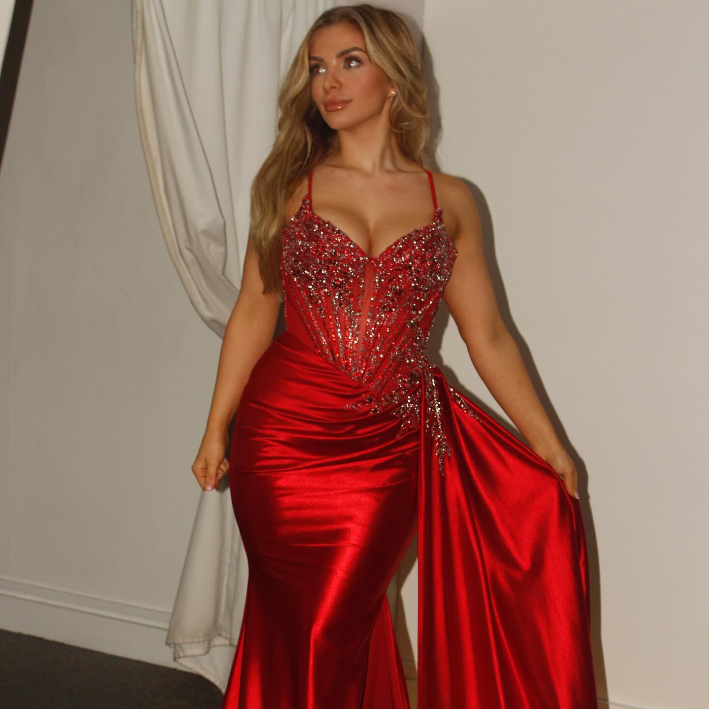 WARNING: May cause double takes 👀❤️
If you’re still looking for your prom outfit… you just found it ✨
Fall in love this weekend, with your perfect prom dress ♥️