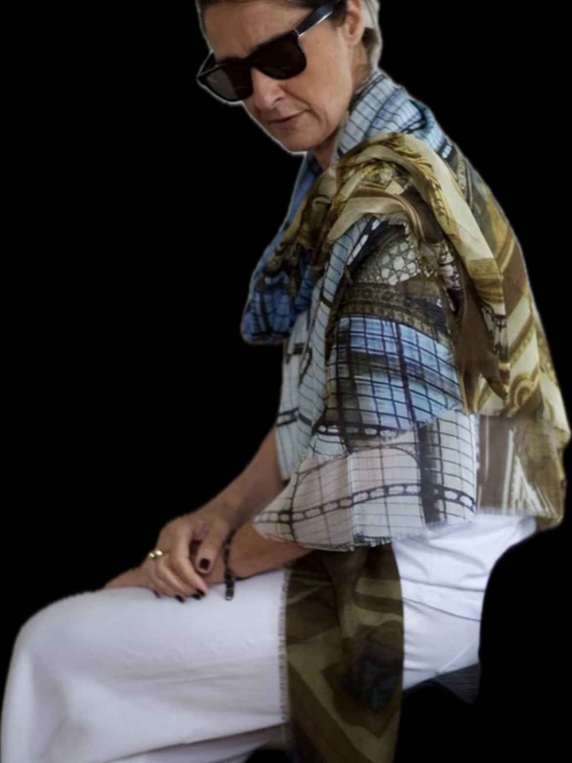 Maxifoulard Galleria Duomo
.
.
.
#galleriavittorioemanuele #milano #maxifoulard #scarf #madeinitaly
@italianlcons