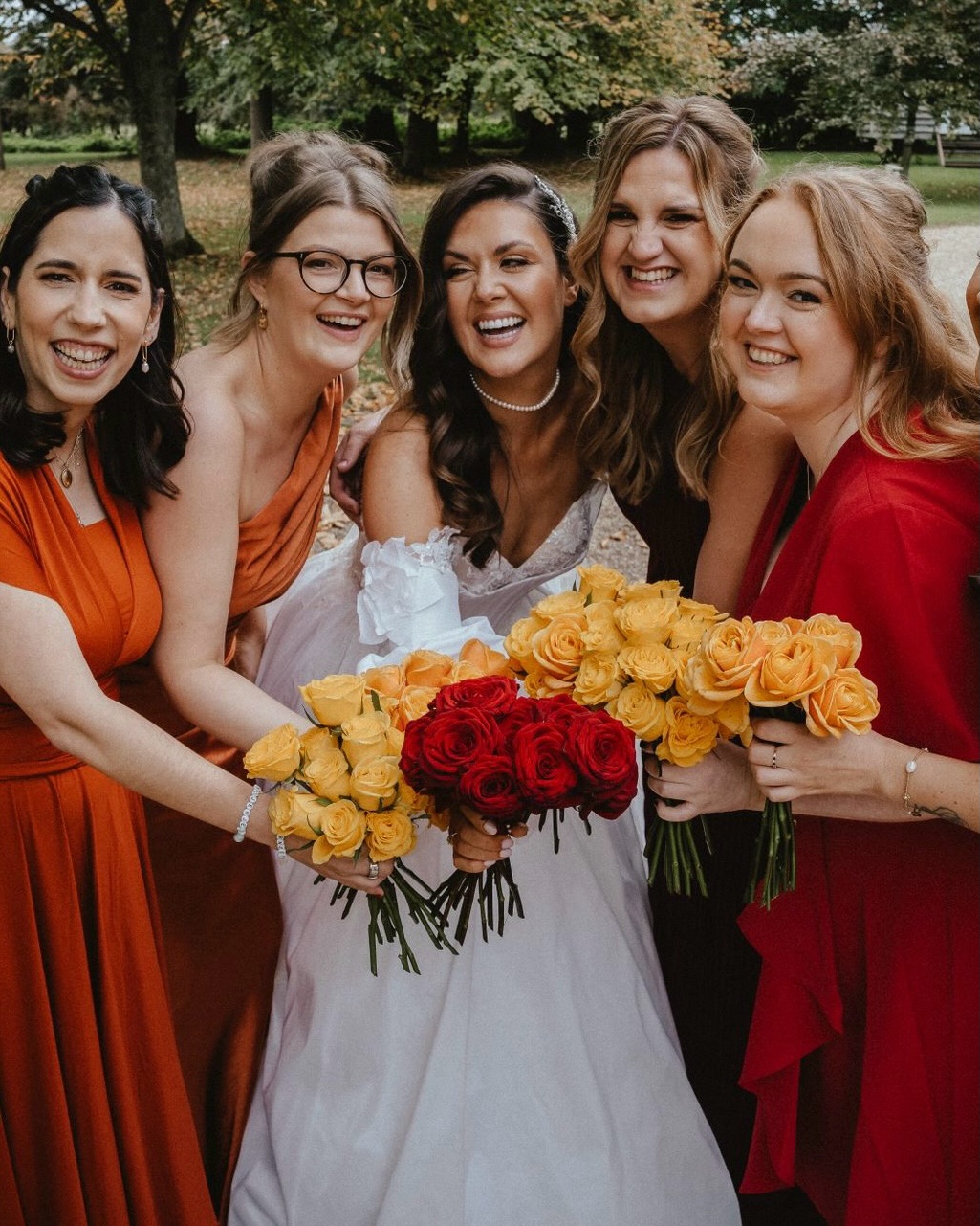 A bridal party that understood the assignment ❤️💛
Getting married? book a consultation to
Talk wedding flowers with Monet today
𝐰𝐰𝐰.𝐦𝐨𝐧𝐞𝐭𝐬𝐟𝐥𝐨𝐫𝐢𝐬𝐭𝐫𝐲.𝐜𝐨𝐦
or Click the 𝐋𝐈𝐍𝐊 𝐈𝐍 𝐌𝐘 𝐁𝐈𝐎
📍 @thetithebarn
🌸 @monetsfloristry
📸 @evermoreweddingsuk