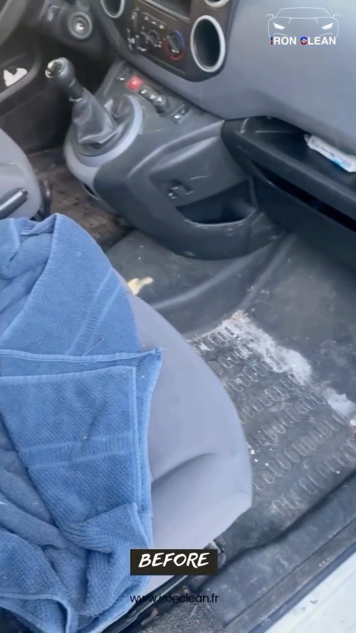 Peugeot Partner – Nettoyage Express, efficacité totale.
Véhicule utilitaire ou familial, un bon nettoyage change tout.
Sur ce Partner, Iron Clean a réalisé une Prestation Express Intérieur / Extérieur, rapide mais ultra complète, pour un résultat net et professionnel.
Ce qui a été fait :
Extérieur :
Prélavage mousse active
Lavage manuel de la carrosserie
Nettoyage des jantes et vitres
Séchage à la main + finitions brillantes
Intérieur :
Aspiration complète (sols, tapis, sièges, coffre)
Nettoyage des plastiques, vide-poches, console
Vitres intérieures
Finitions propres, confort retrouvé
Objectif : remettre à niveau sans immobilisation, et redonner envie de rouler.
📍 Intervention à domicile – Saint Michel de Rieufret et alentours
📲 Réserve sur www.ironclean.fr
📞 06.83.60.17.54
#lavageauto #detailing #cardetailing #gironde #ironclean #avantapres #nettoyageauto #autodetailing #cardetail #caredetail #berlingo #peugeot