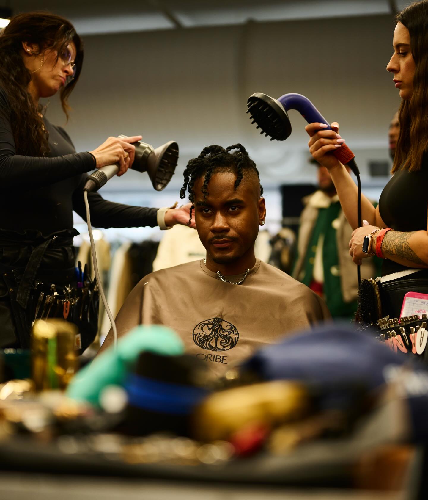 NYMD is nothing without our sponsors! In addition to our title sponsors @projectbyinforma, NYMD was lucky enough to have hair brought to us by @oribe, make up artists brought to us by @augment_tokyo, skincare brought to us by @grimoirenyc, water and refreshments brought to us by @smartwater, bespoke footwear brought to us by @vogel_nyc, luggage brought to us by @solgaard and liquor provided by @favoriteforeigner.group!