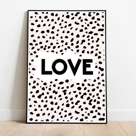 HAPPY VALENTINE’S DAY // Today is all about affection, crafted this cute print to spread the love 💝.
#graphicdesign #smallbusiness #stationerydesign #weddingstationery
