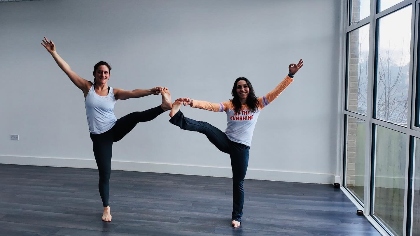 Saturdays are at Phoenix yoga. Come along a flow with me at 9:15am😎. We are going to practice breath work, meditation and asanas 😊 Ven a practicar conmigo este sábado y todos los sábados a las 9:15 en Phoenix yoga!🧘♀️