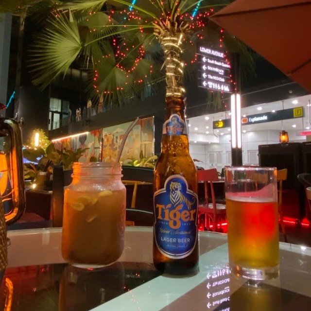 One of our customers likes our Đá Me (Homemade Tamarind Juice) He says is perfectly paired with Tiger Beer! Have you tried?