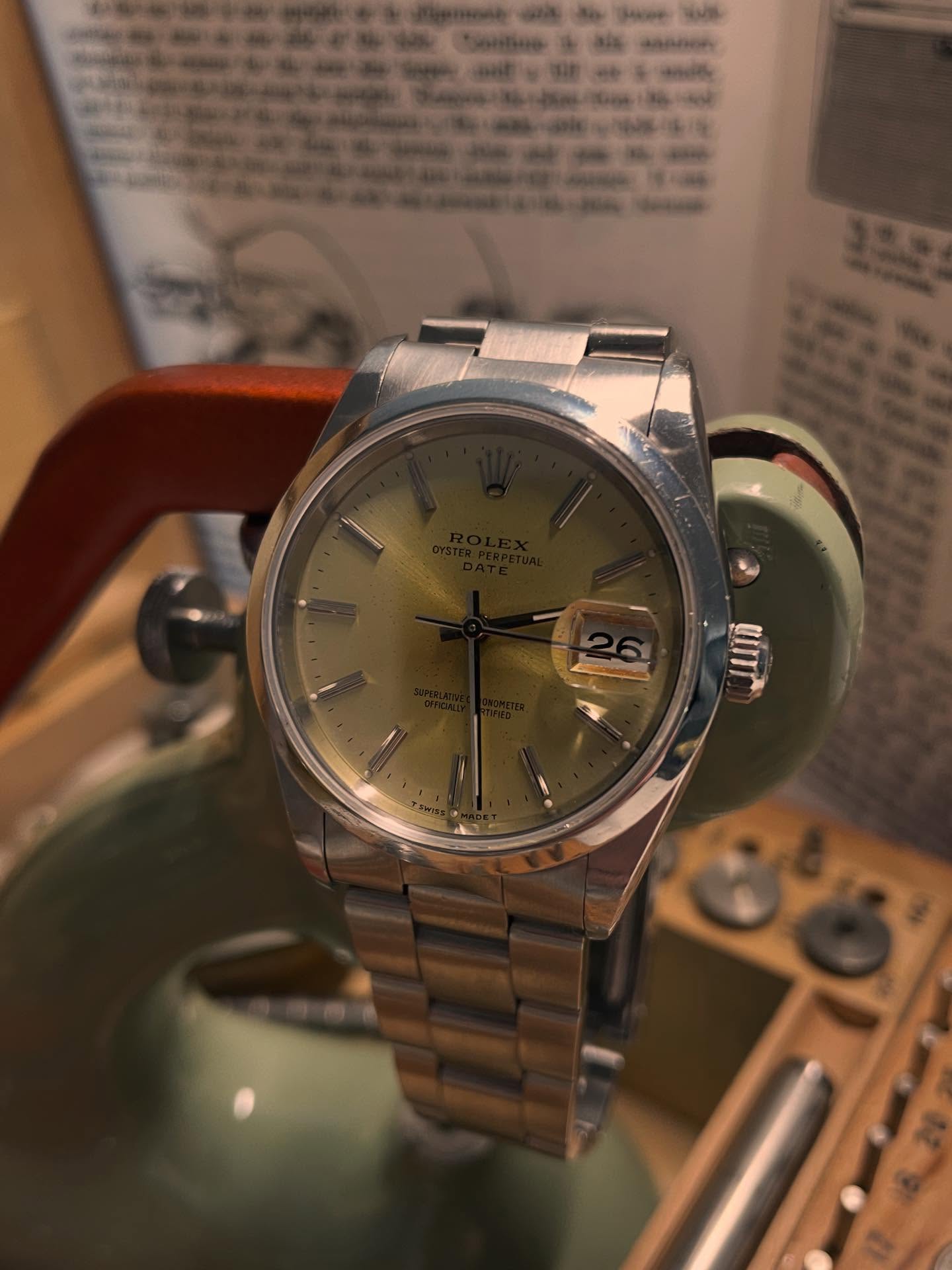 Rolex Oyster Perpetual Date reference 15200. E serial dating from 1990. Beautiful tritium lemon dial with star dust patina. Available now with box £3250