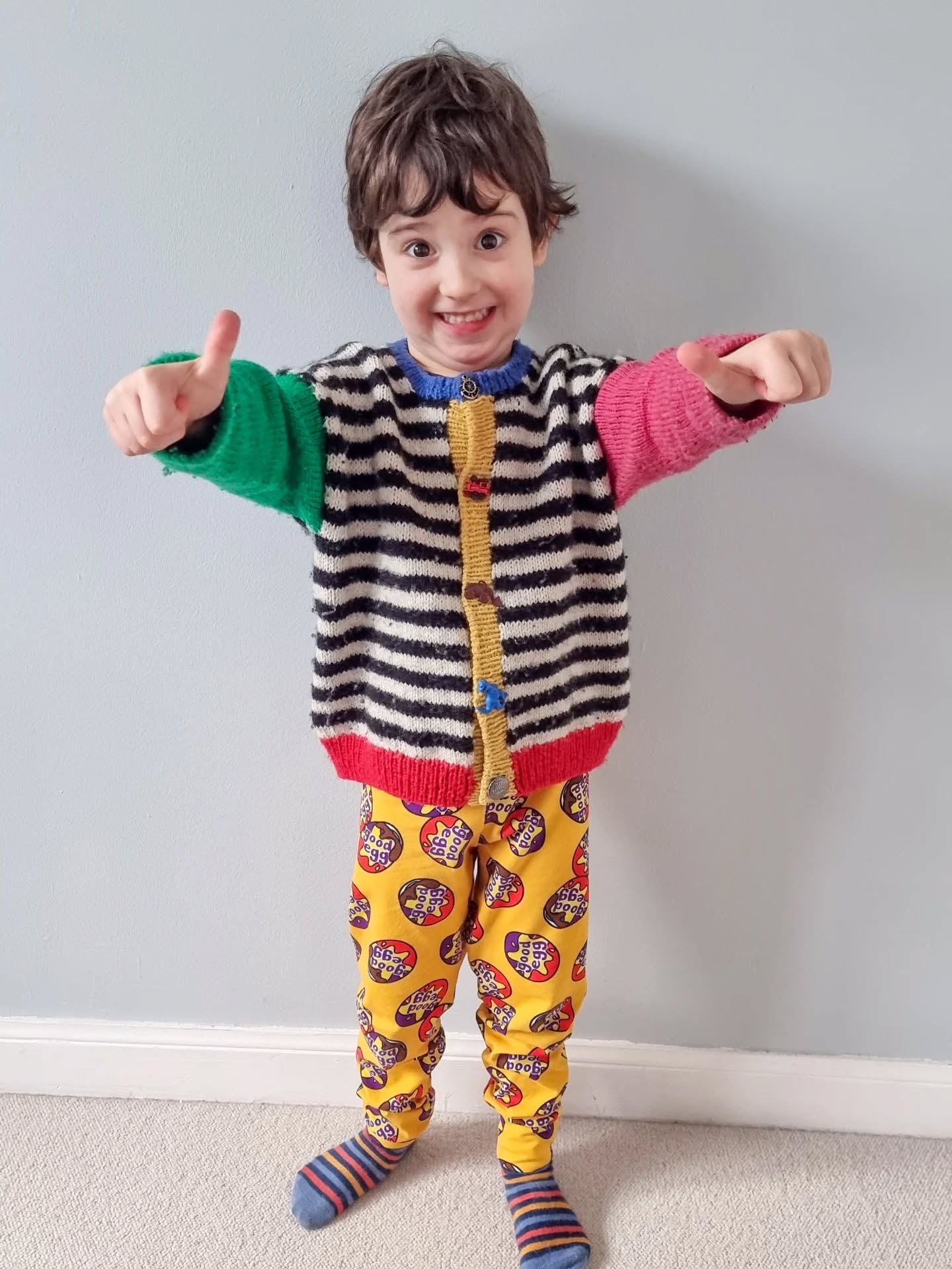 Cameron spotted these leggings while I was sewing them and demanded them for himself. He cuts into my profit margin quite a bit, as he's always stealing my stock. But he's a great model so I'll forgive him.
Cameron is wearing jazzy leggings in 4-5 years. They're a little baggy on him, as he's a skinny chap and his current best fit is 3-4 years. But that means they'll fit next year as well!
I have sewn up all of the Good Egg fabric, and am down to my last few pairs of trousers. Don't ask for 4-5 years because Cameron has nabbed them! I also have a couple of bibs, and will be adding Dinky Dungarees in 3-6 and 6-12 months this week (DM me if you want to reserve either of these before they go live).
My other Easter design, Tiny Eggs, is available made to order in all sizes!
#madeinscotland #cremeegg #easteroutfit #nomoreboringclothes #kidapproved