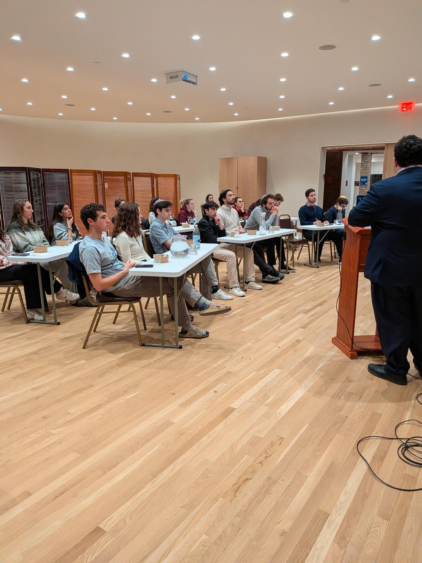 Great talk by Dr Isaac Amon this past Tuesday as part of the Society of Jewish Thought. Students enjoyed learning how the founding fathers created the constitution based on the inquisition- the persecution of Jews. Looking forward to our final talk!