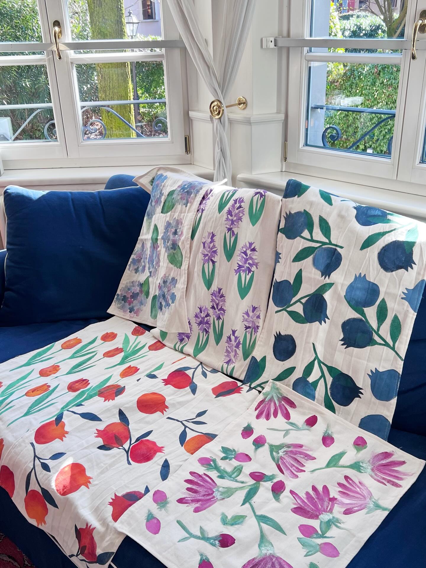 🌹🌷🌺🌸🪻🪷 Sto preparando un sacco di fiori per la nuova stagione!
Li troverete il 1 marzo al @robettemarket
.
.
#handmade #craft #table #timbri