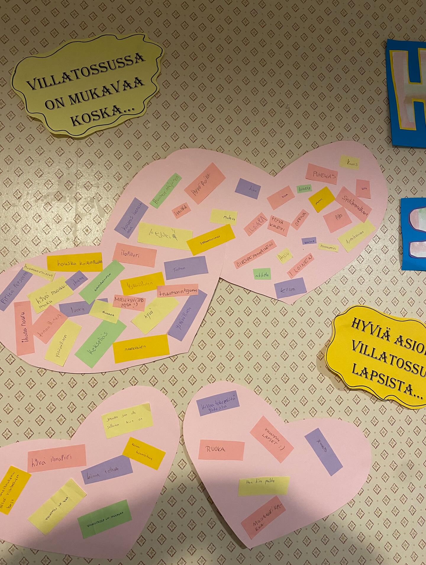 Villatossun lasten kanssa vietimme Ystävänpäivän jatkoja iloisissa merkeissä yhdessä puuhaten.