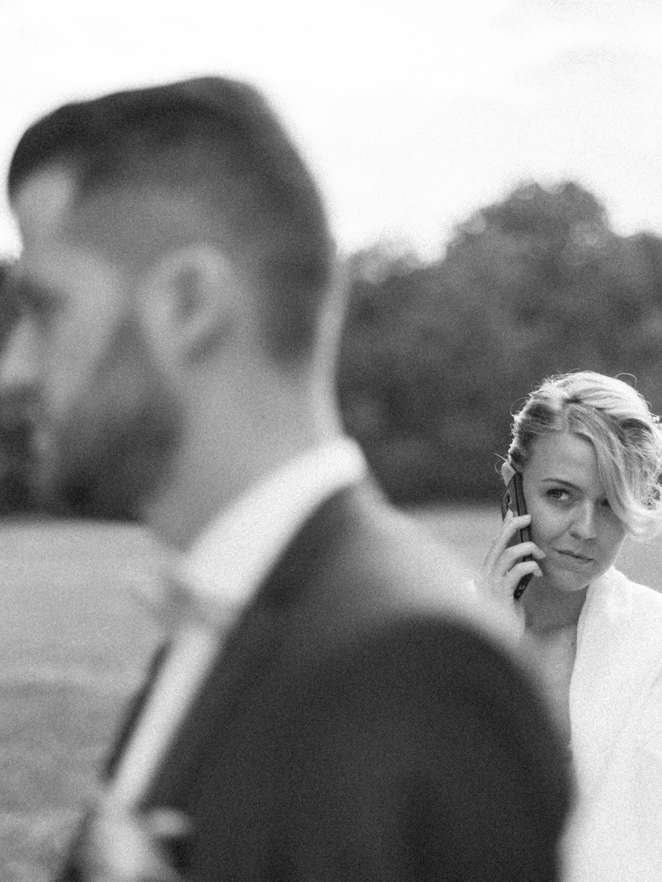 Je ne photographie pas pour montrer tout.
Je photographie pour laisser une place à ce qui ne se voit pas …
Marine + colas
Venue: @le.relais.gourmand
#photographemariageroanne
#photographemariagelyon
#mariagelyon
#mariee2026
#weddingphotographer