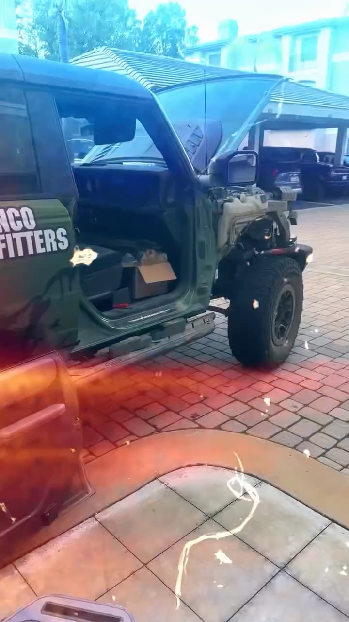 Big changes for @teambroncooutfitters Bronco 👋🐻
We spent the day pulling a ton of aftermarket parts in prep for trade-in — Fiberwerx front fenders swapped back to stock, Baja Designs lights and S-Pod system removed, Oracle headlights pulled and saved, and ASFIR tow hooks tucked away for the next chapter. Tons of little details to reverse, but this rig’s stripped clean and ready for its next adventure.
Now we’re getting ready to build up the new one — stay tuned, it’s gonna be a fun one 👀🔥
🔧 Products: @fiberwerx @bajadesigns @spodswitchexperts @asfir4x4 @oraclelights
📸 Mobile teardown & photos: Bear Paw Off-Road
🛠️ Tools: Standard bodywork & wiring tools. @milwaukeetool
🐾 We come to you — trailside or driveway.
#bearpawoffroad #mobilemechanic #bronco #fiberwerx #teardown