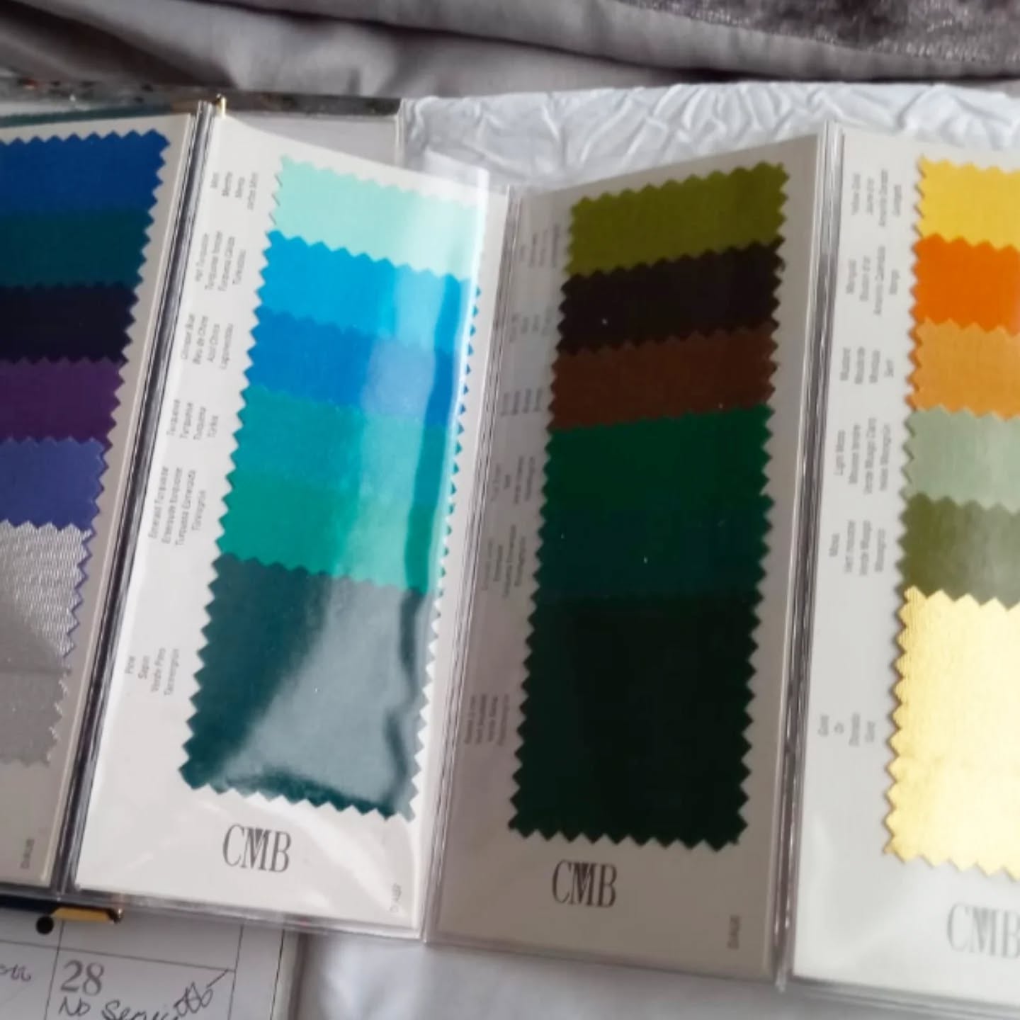 A friend of mine was excited to send me this photo of her 'vintage' @colourmebeautuk wallet from over 30 years ago!
Itโs a reminder that women have been turning to colour analysis for decades- not for trends, but for clarity. To help be the best version of themselves and show up with confidence โจ
This week itโs half term here and most of my bookings (as well as being students and teachers) happen to be clients across family generations. From granddaughters discovering their colours for the first time as a gift from Grandma, to mums revisiting palettes they were given years ago and bringing daughters along with them. Even nieces noticing how fab their aunt now looks and wanting to find out for themselves! Itโs a joy to be part of it and Iโm very grateful ๐ฅฐ
If youโve never had your colours analysed, or itโs been a while, a review can make all the difference. Happy for a chat if you're curious! ๐ฑ