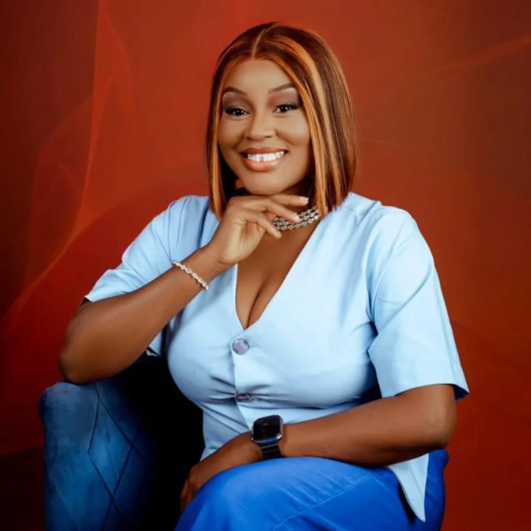 Happy birthday, Joy.
Today, we celebrate not just your new age,but the value, dedication and positive energy you bring to the team every day.
Your commitment to your responsibilities and your willingness to grow do not go unnoticed.
As you step into this new year, may it bring you greater opportunities, fresh inspirations, good health and outstanding achievements both professionally and personally.
We are grateful to have you on the team and we look forward to seeing you thrive even more in the coming year.
Enjoy your special day🎂💫💥