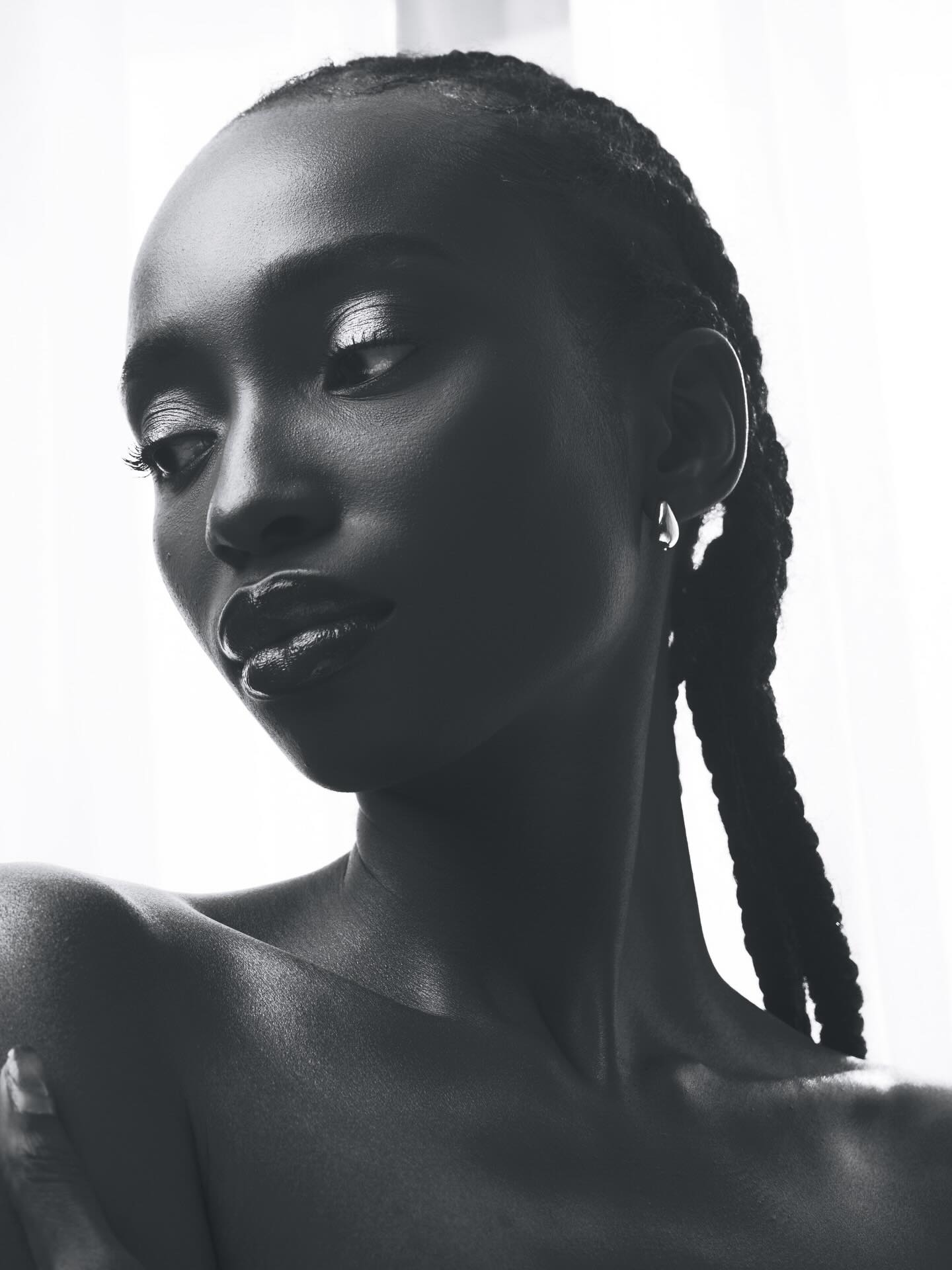 Photographer: @jodeyephotography_
Model : @ewameansbeauty
MUA: @jadeemistry